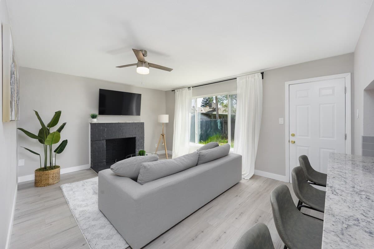 Modern Remodeled Home with Real Fireplace - Photo 2