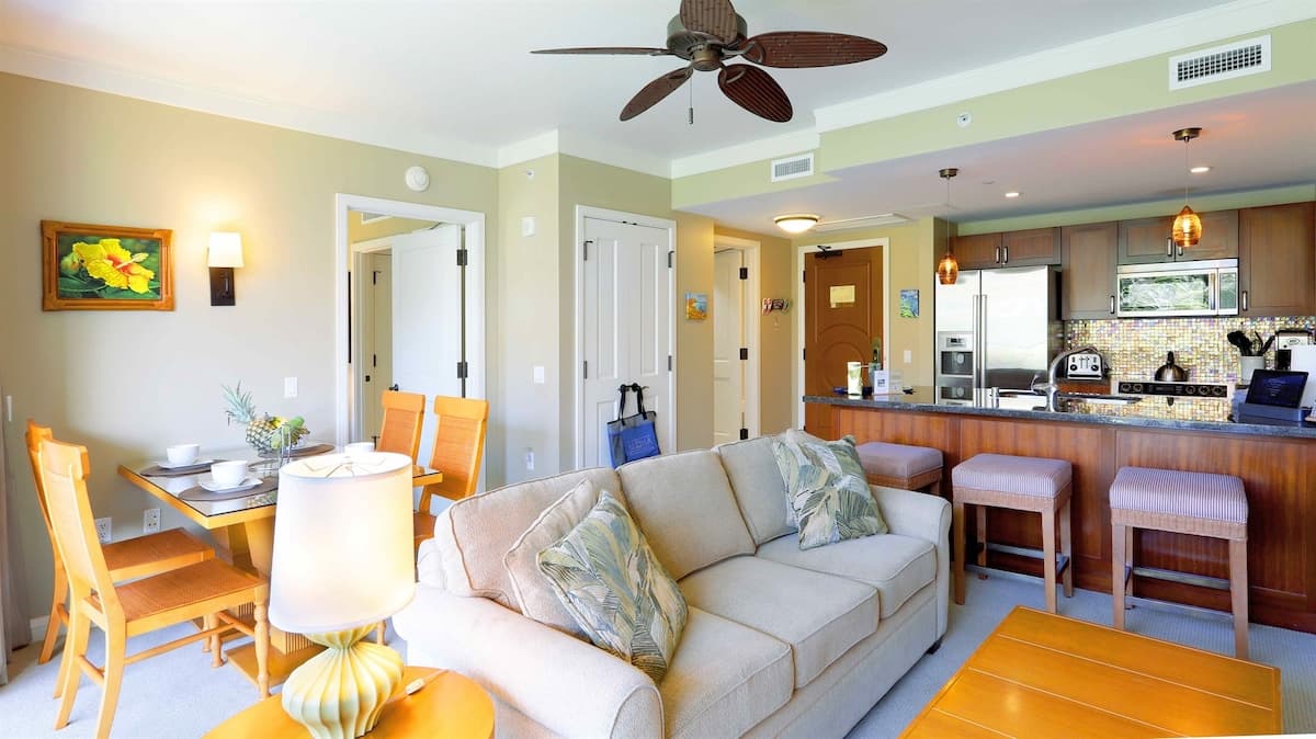 Condo in Kaanapali · ★4.77 · 1 bedroom · 2 beds · 1 bath - Photo 2