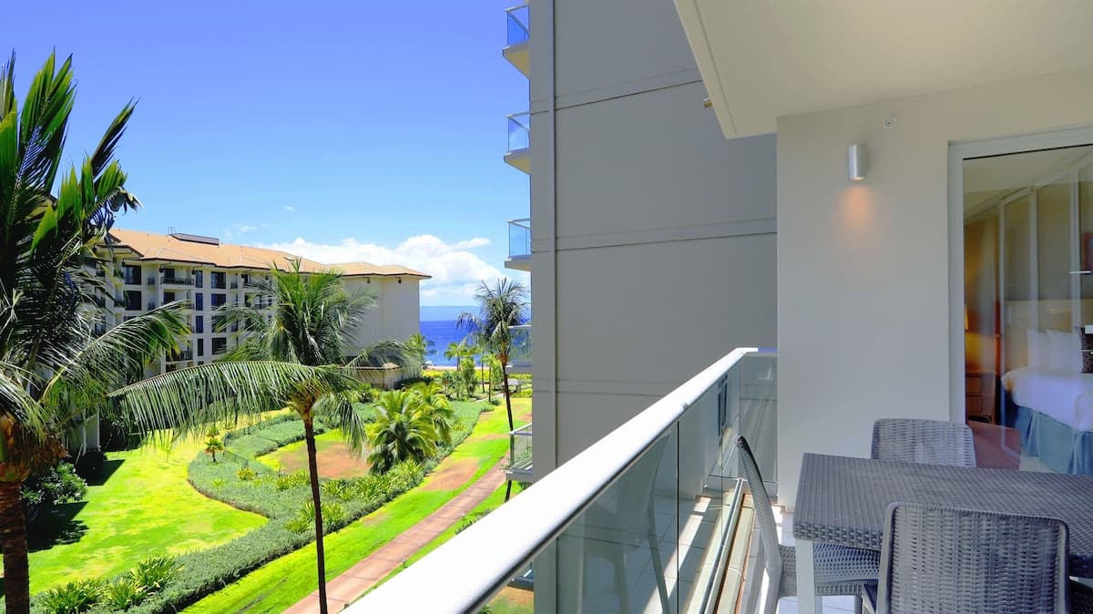 Condo in Kaanapali · ★4.77 · 1 bedroom · 2 beds · 1 bath - Photo 3
