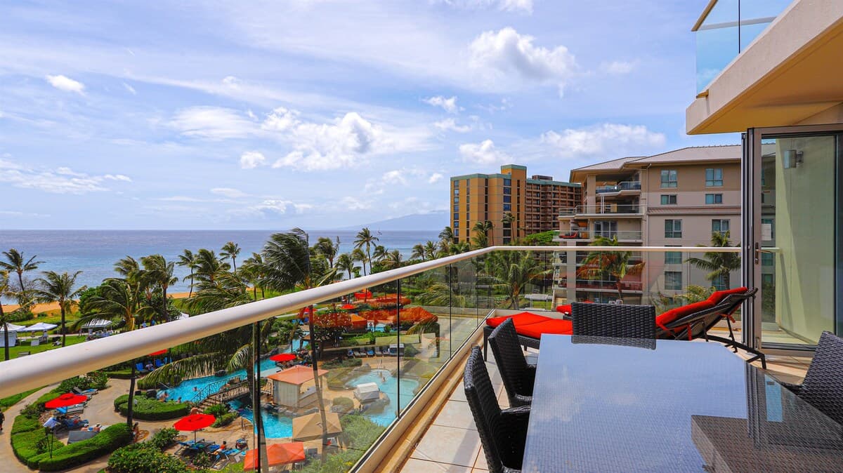 Condo in Kaanapali · ★5.0 · 2 bedrooms · 3 beds · 2.5 baths - Photo 4
