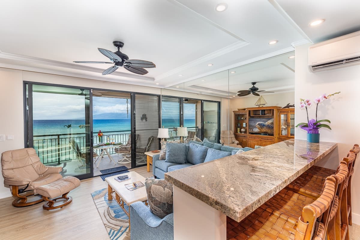 Condo in Lahaina · ★5.0 · 3 bedrooms · 2.5 baths - Photo 2