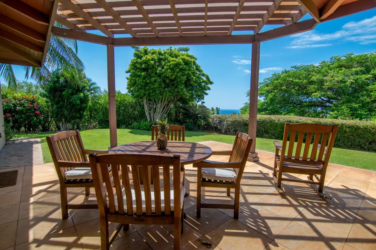 Home in Lahaina · ★4.79 · 5 bedrooms · 6 beds · 5 baths - Photo 4