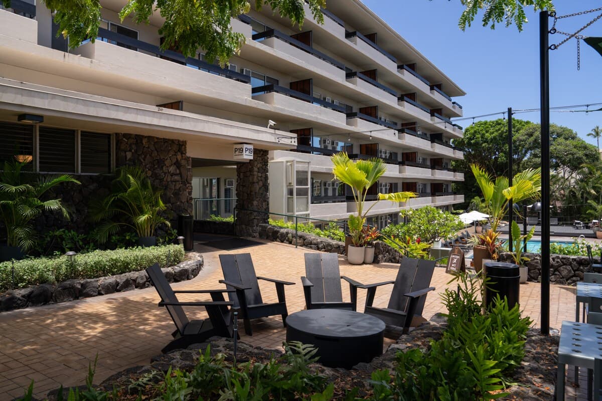 Standard One King at Pacific 19 Kona - Photo 4