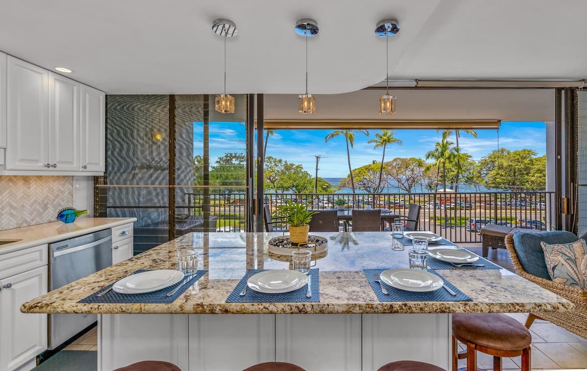Condo in Kihei · ★4.53 · 2 bedrooms · 2 beds · 2 baths - Photo 1