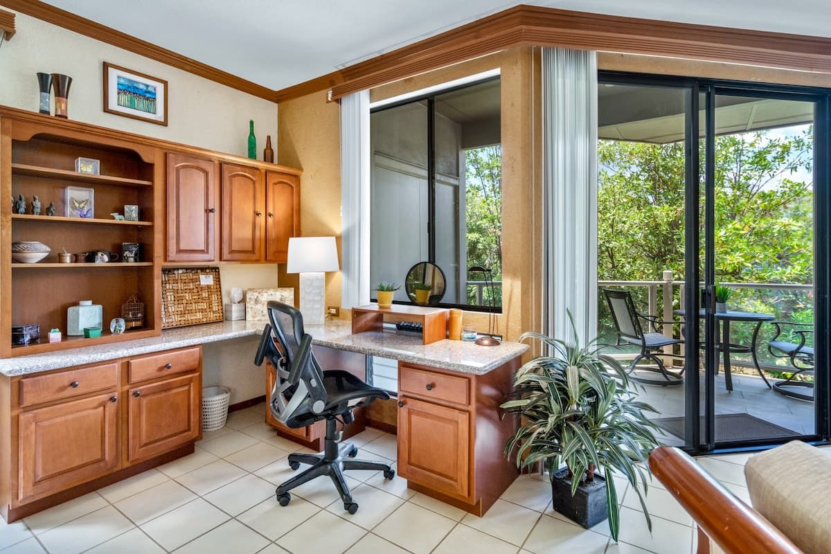 Condo in Kihei · ★4.69 · 1 bedroom · 2 beds · 2 private baths - Photo 4