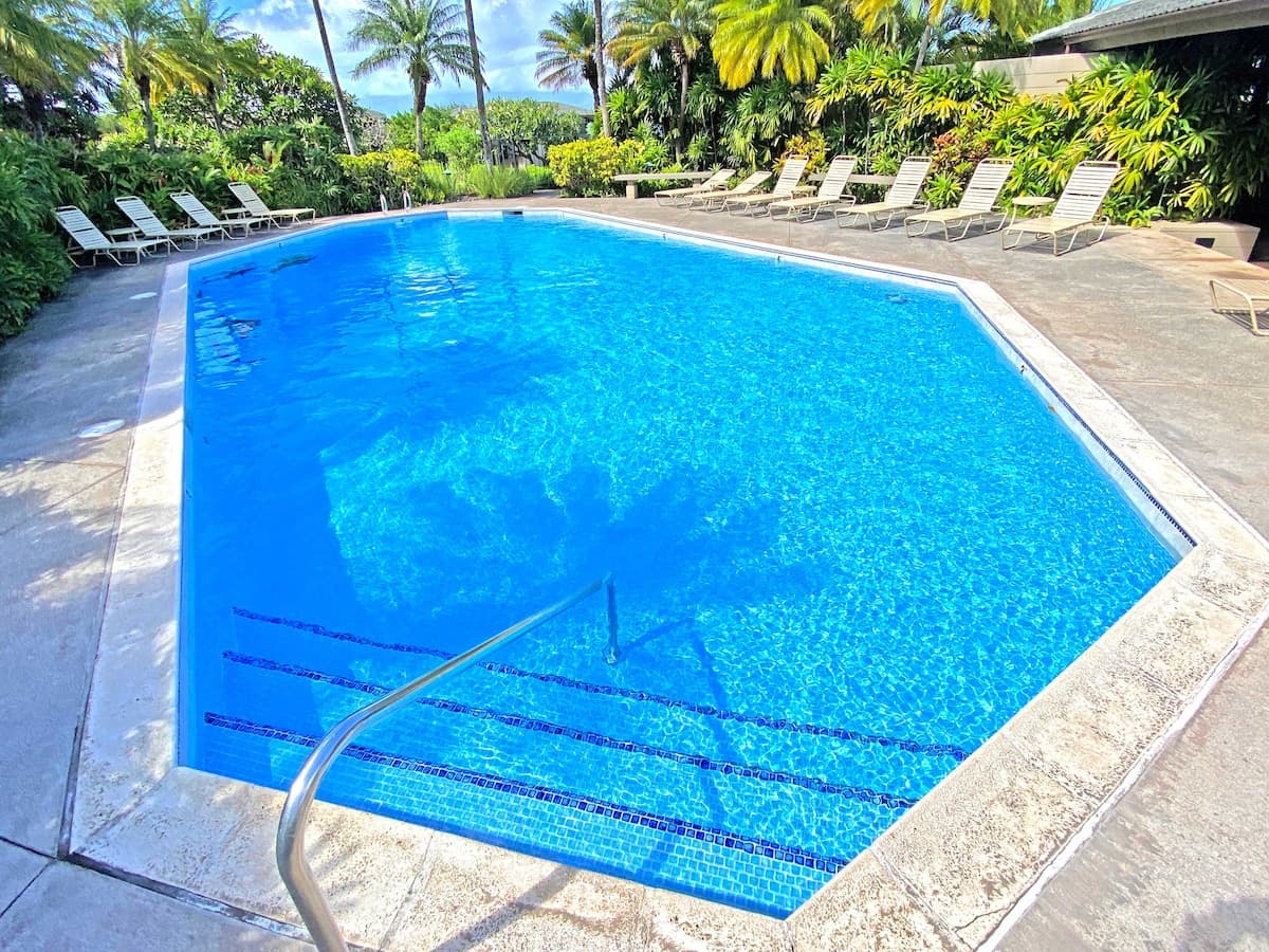 Townhouse in Lahaina · ★5.0 · 2 bedrooms · 3 beds · 3 baths - Photo 3