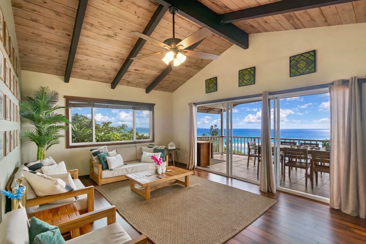 Home in Holualoa · ★4.9 · 4 bedrooms · 6 beds · 3.5 shared baths - Photo 1