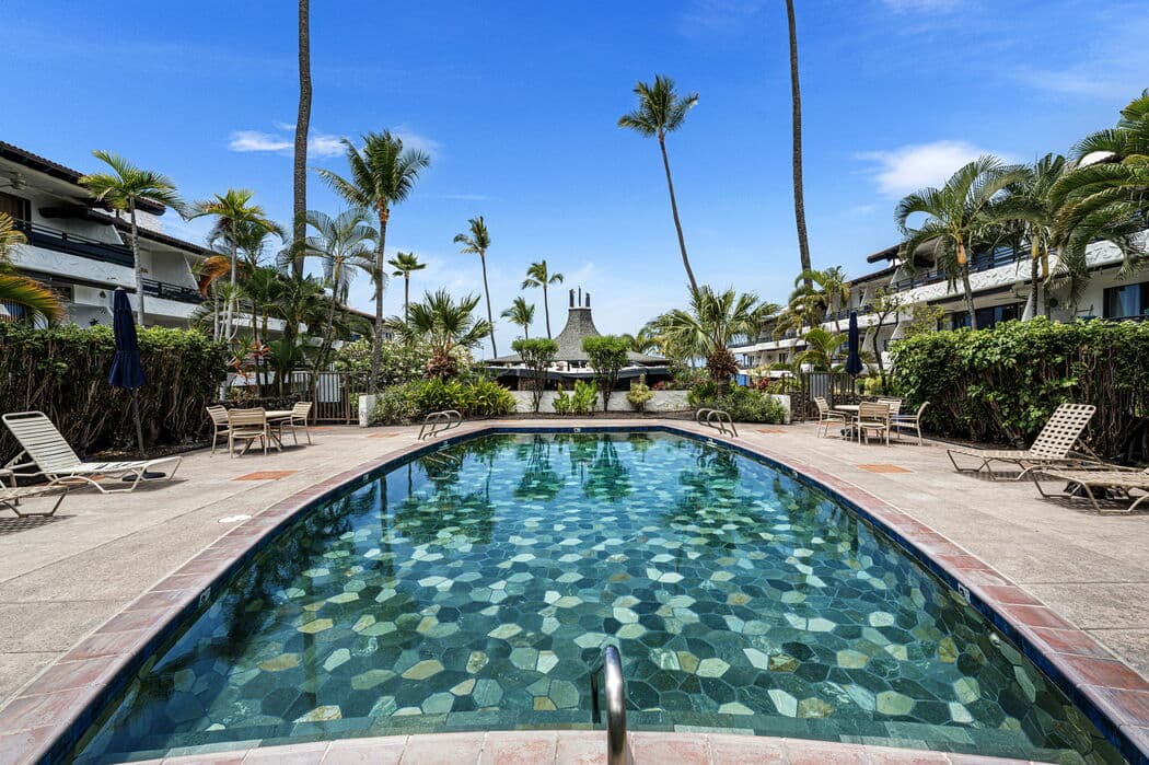 Condo in Kailua-Kona · ★5.0 · 1 bedroom · 1 bed · 1 bath - Photo 5