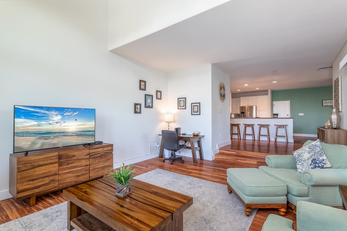 Condo in Waikoloa Village · ★4.94 · 3 bedrooms · 5 beds · 2.5 shared baths - Photo 2