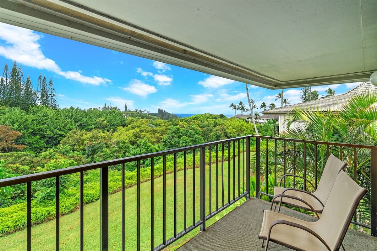Condo in Princeville · ★4.83 · 2 bedrooms · 2 beds · 2 private baths - Photo 1