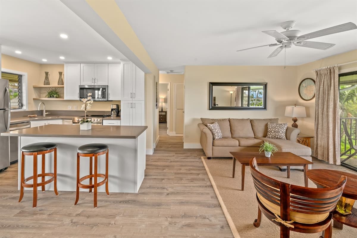 Condo in Princeville · ★4.83 · 2 bedrooms · 2 beds · 2 private baths - Photo 2