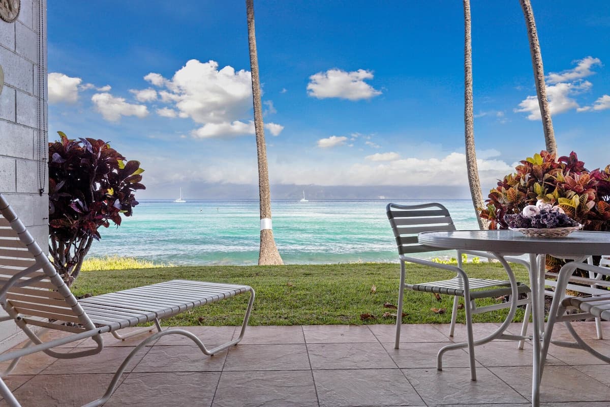 Condo in Lahaina · ★4.74 · 1 bedroom · 1 bed · 1 bath - Photo 1