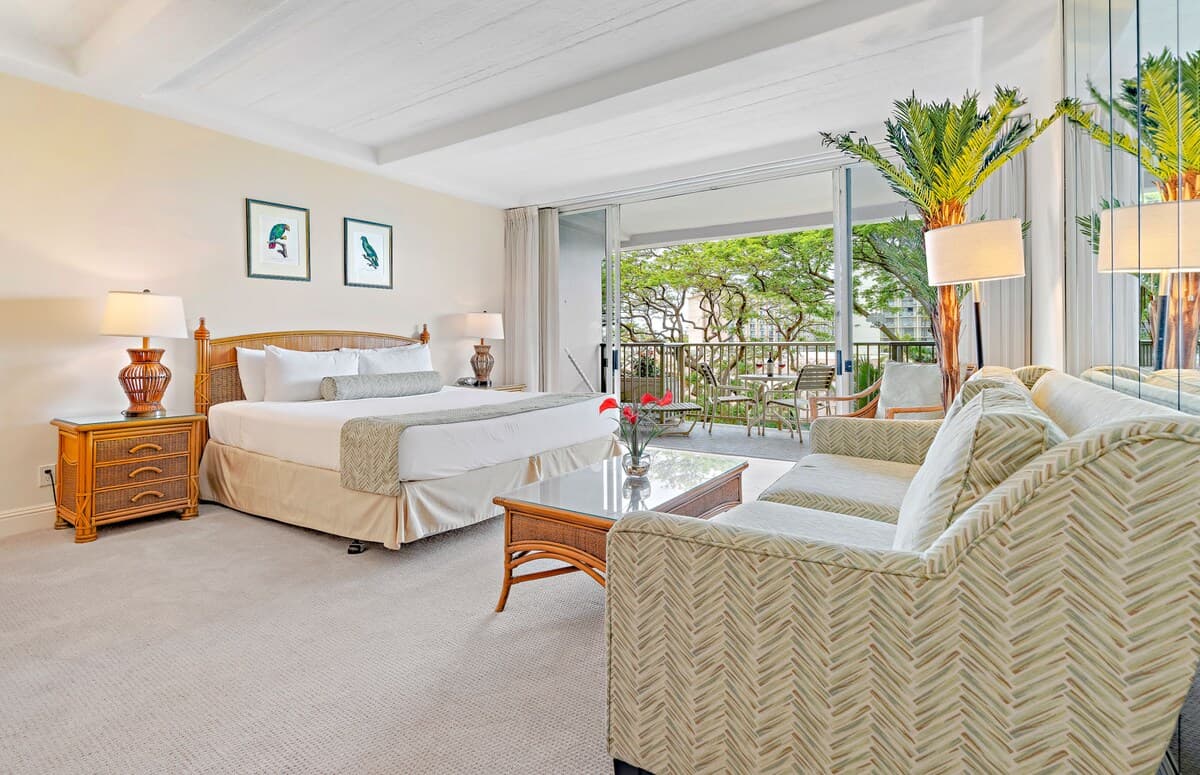 Condo in Lahaina · ★4.0 · Studio · 2 beds · 1 bath - Photo 4