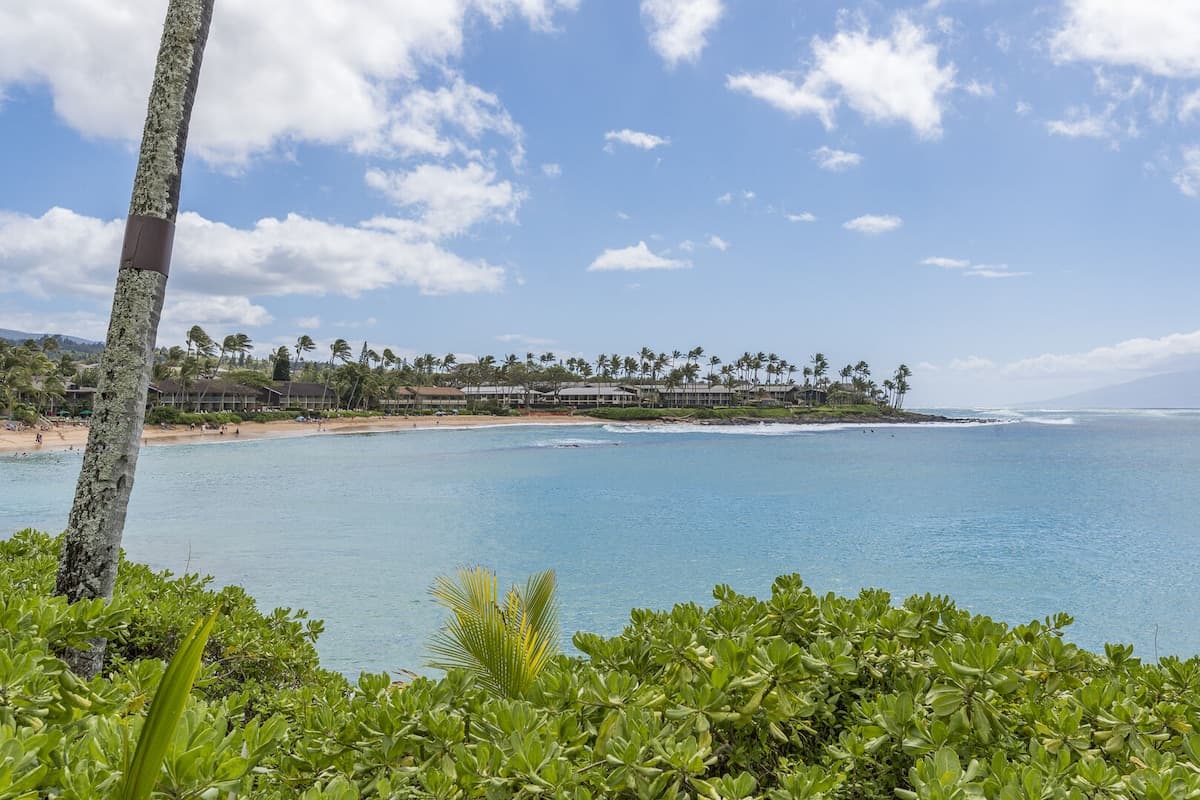 Condo in Lahaina · ★4.57 · 2 bedrooms · 2 beds · 2 baths - Photo 1