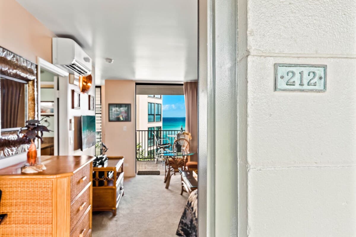 Condo in Lahaina · ★4.86 · 1 bedroom · 1 bed · 1 private bath - Photo 4