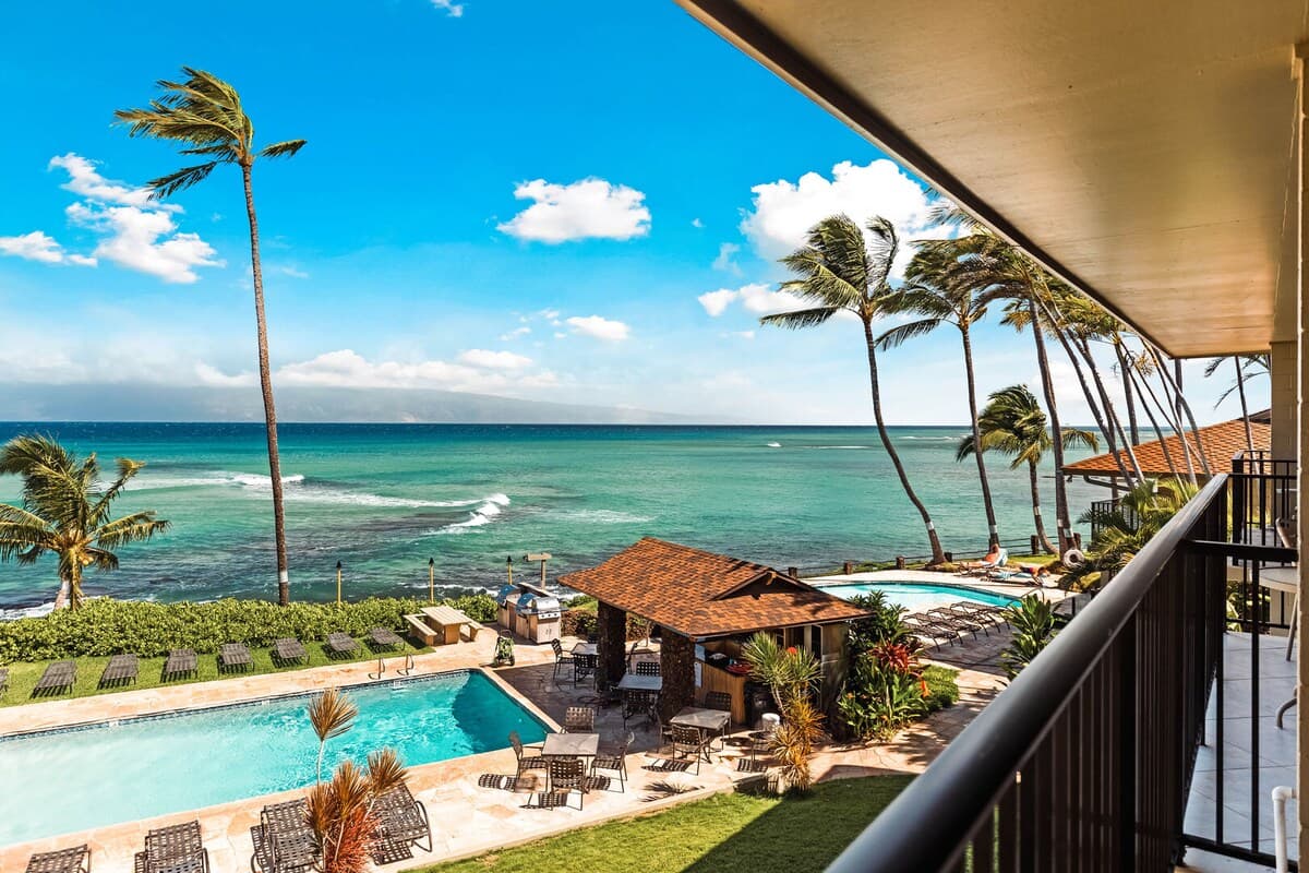 Condo in Lahaina · ★4.86 · 1 bedroom · 1 bed · 1 private bath - Photo 2