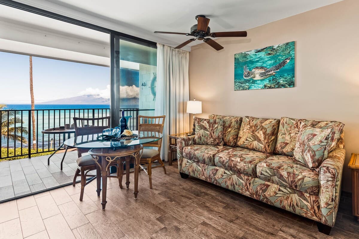 Condo in Lahaina · ★4.76 · 1 bedroom · 1 bed · 1 private bath - Photo 3