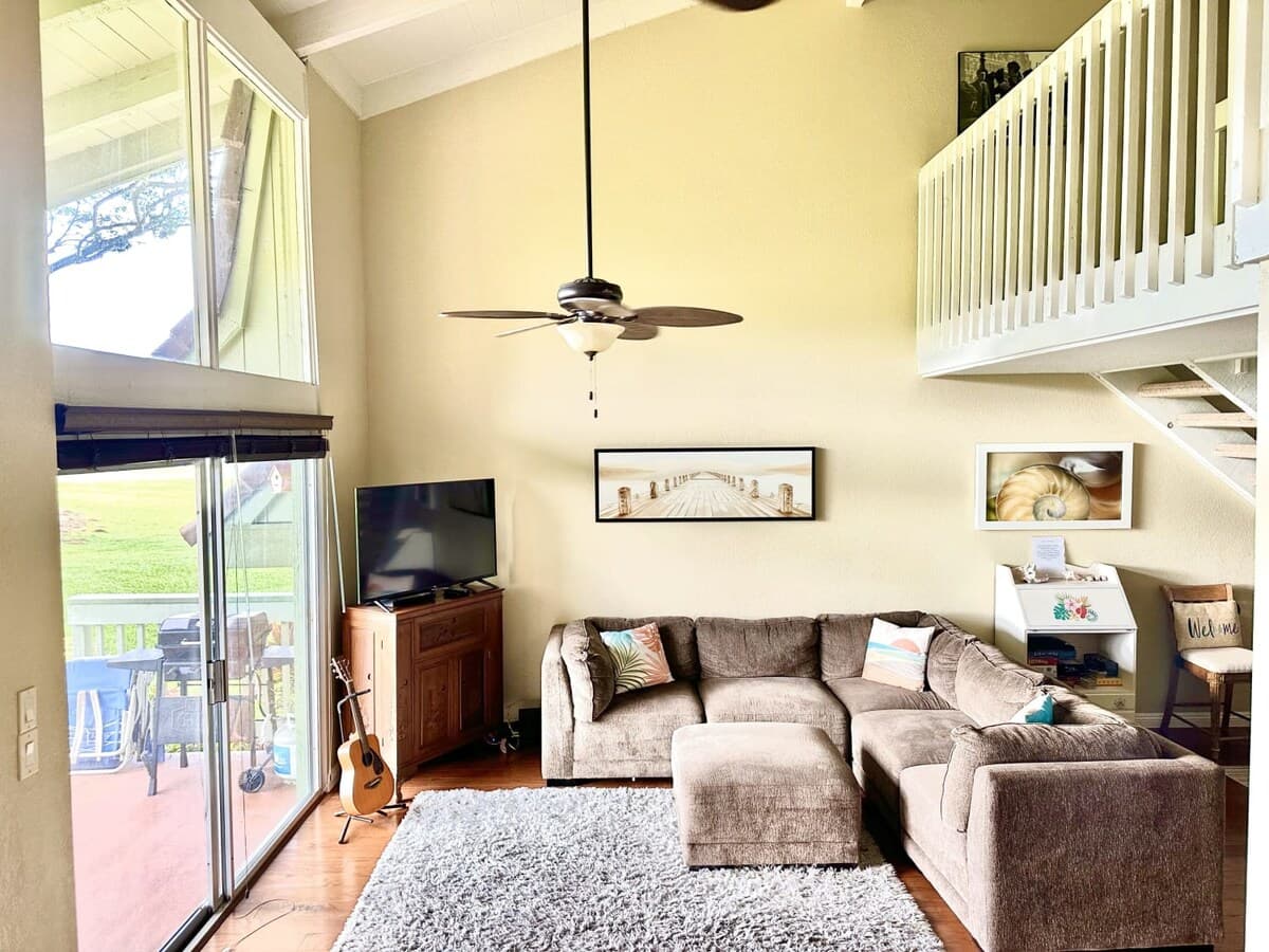 Townhouse in Princeville · ★4.93 · 2 bedrooms · 4 beds · 2 baths - Photo 2