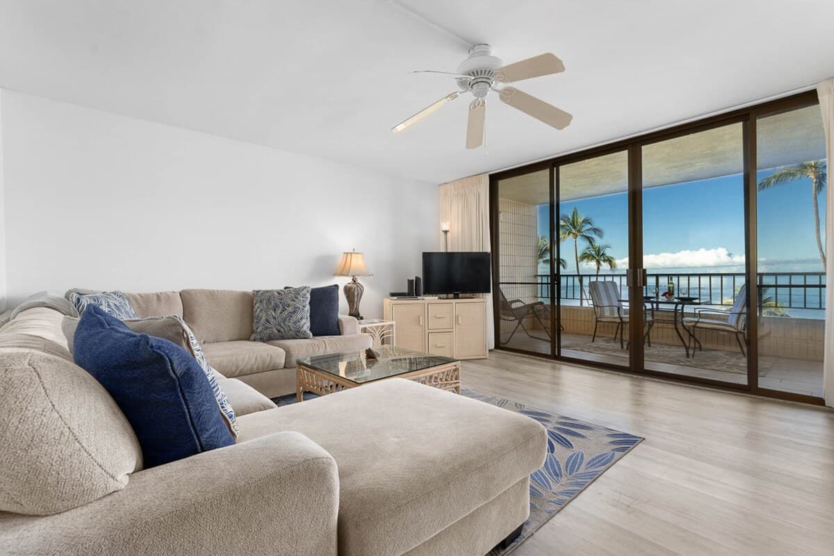 Condo in Kihei · ★4.38 · 1 bedroom · 1 bed · 1 bath - Photo 4