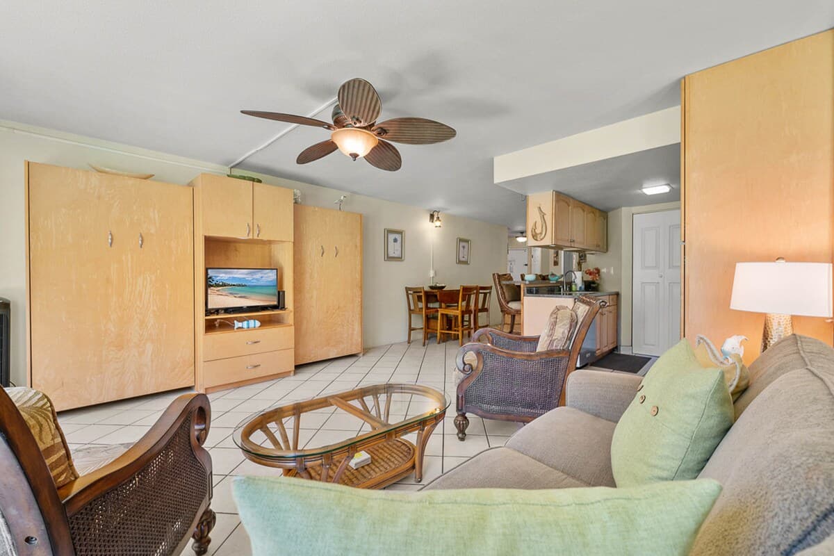 Condo in Kihei · ★4.75 · 1 bedroom · 3 beds · 2 shared baths - Photo 5