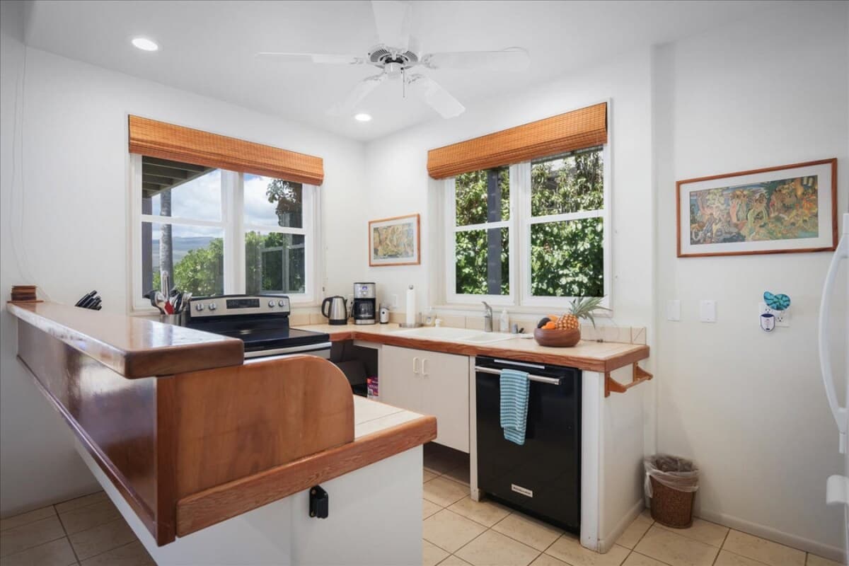Home in Puako · ★4.97 · 2 bedrooms · 1 bed · 2 baths - Photo 4
