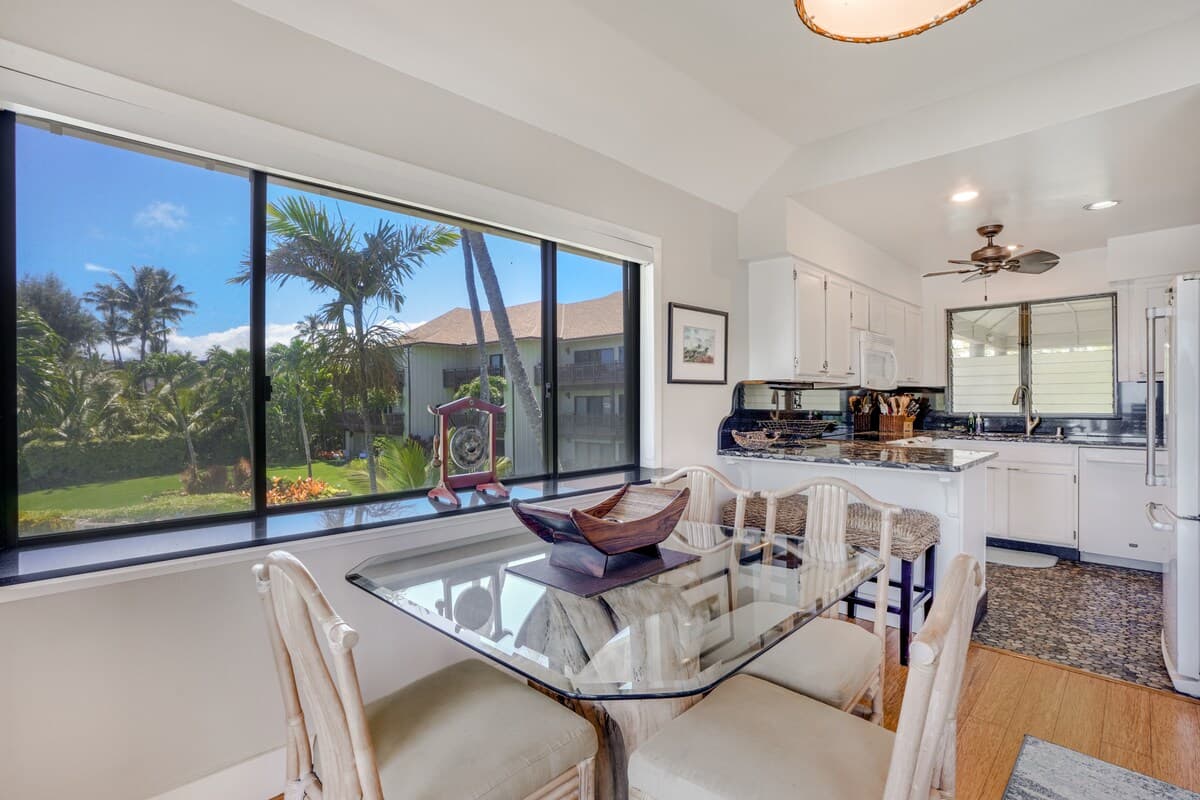 Condo in Kapaa · ★4.92 · 2 bedrooms · 2 beds · 2 baths - Photo 4