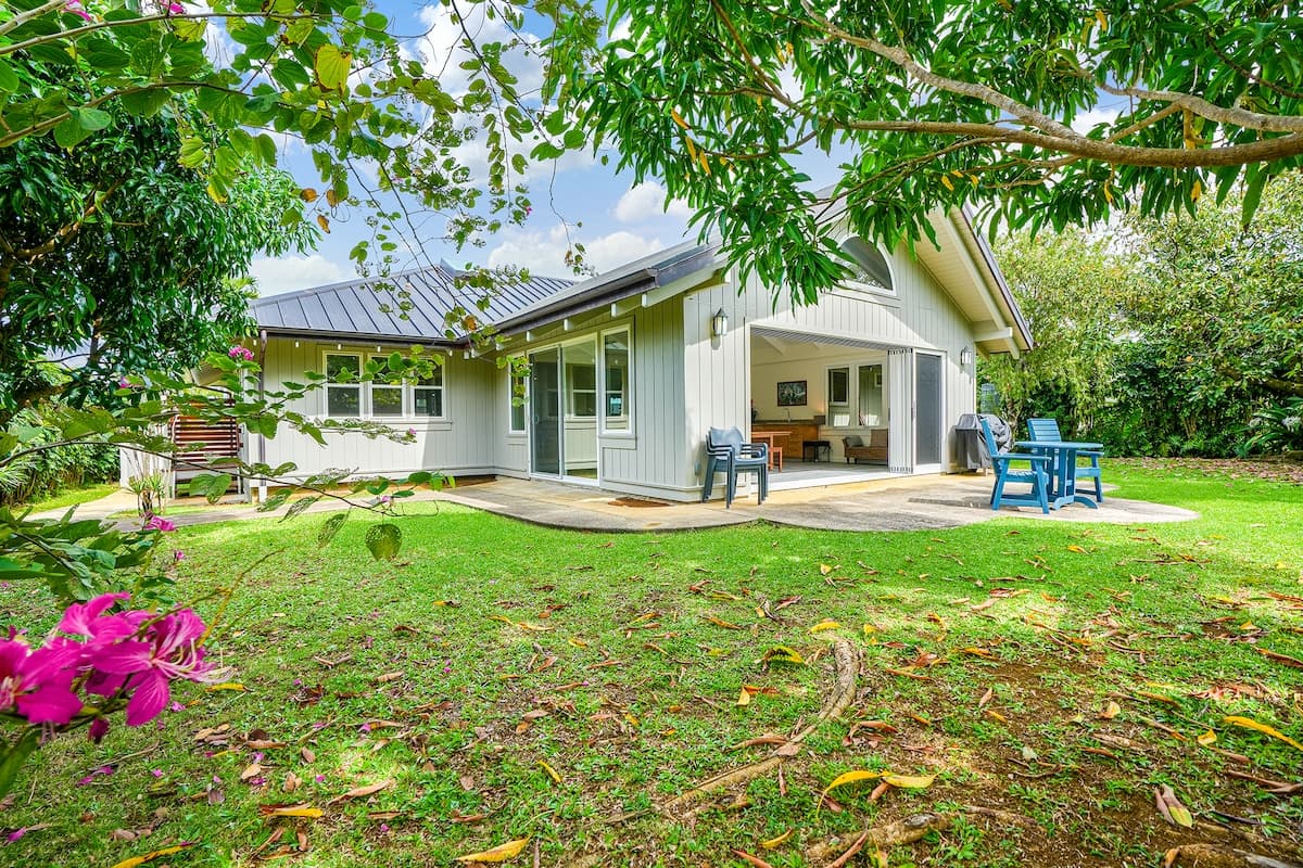 Home in Princeville · ★4.81 · 5 bedrooms · 7 beds · 4.5 private baths - Photo 5