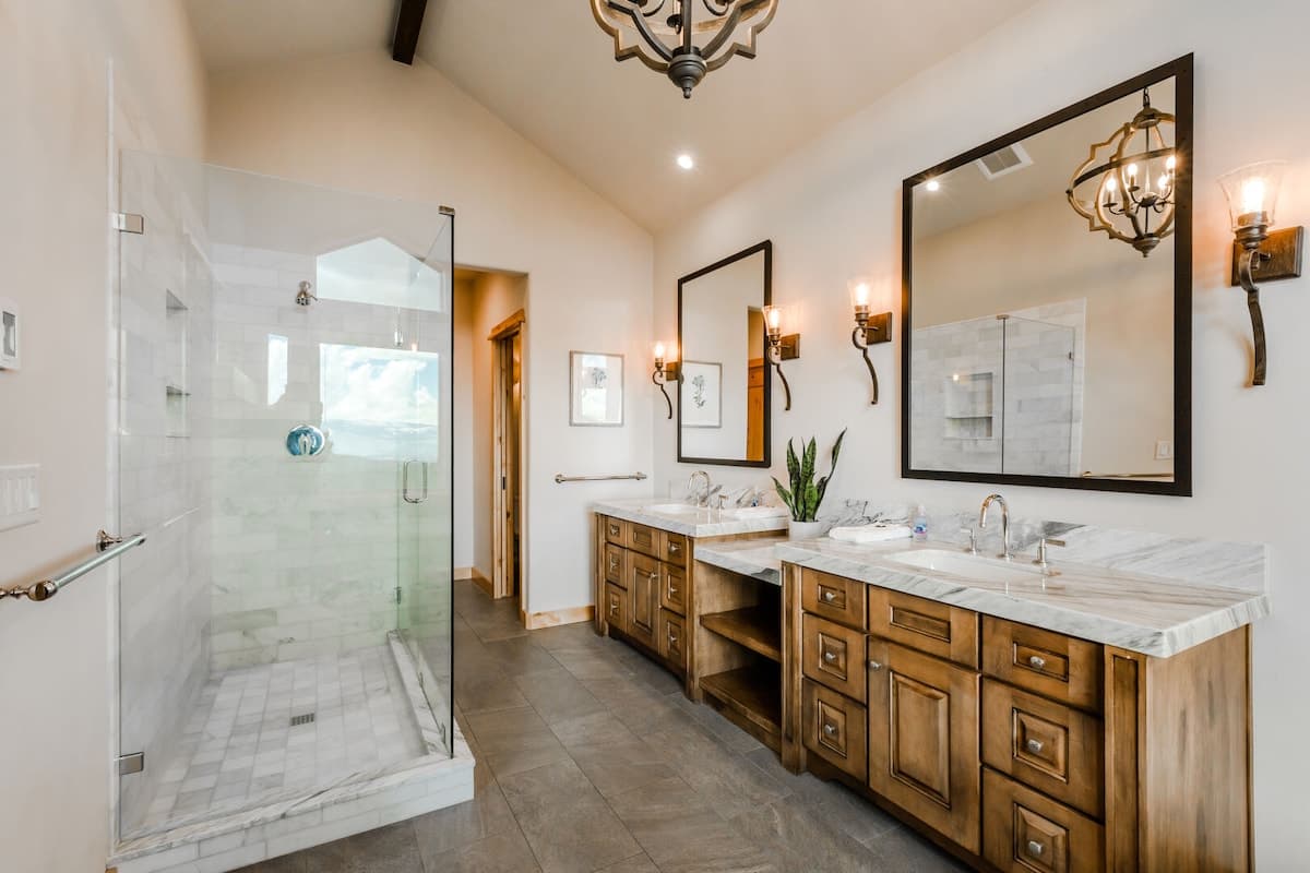 Sierra View Estate with Hot Tub & Arcade - Photo 5