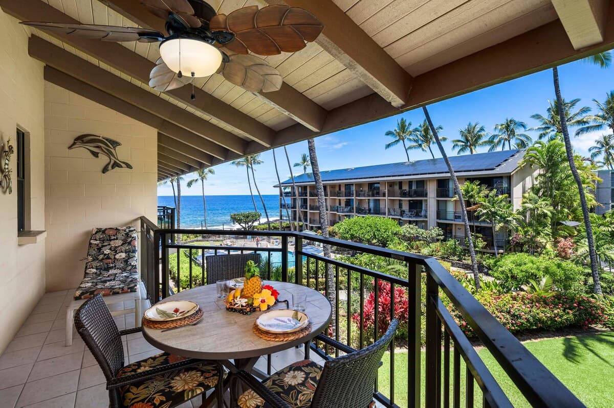 Condo in Kailua-Kona · ★4.8 · 1 bedroom · 4 beds · 1 private bath - Photo 2