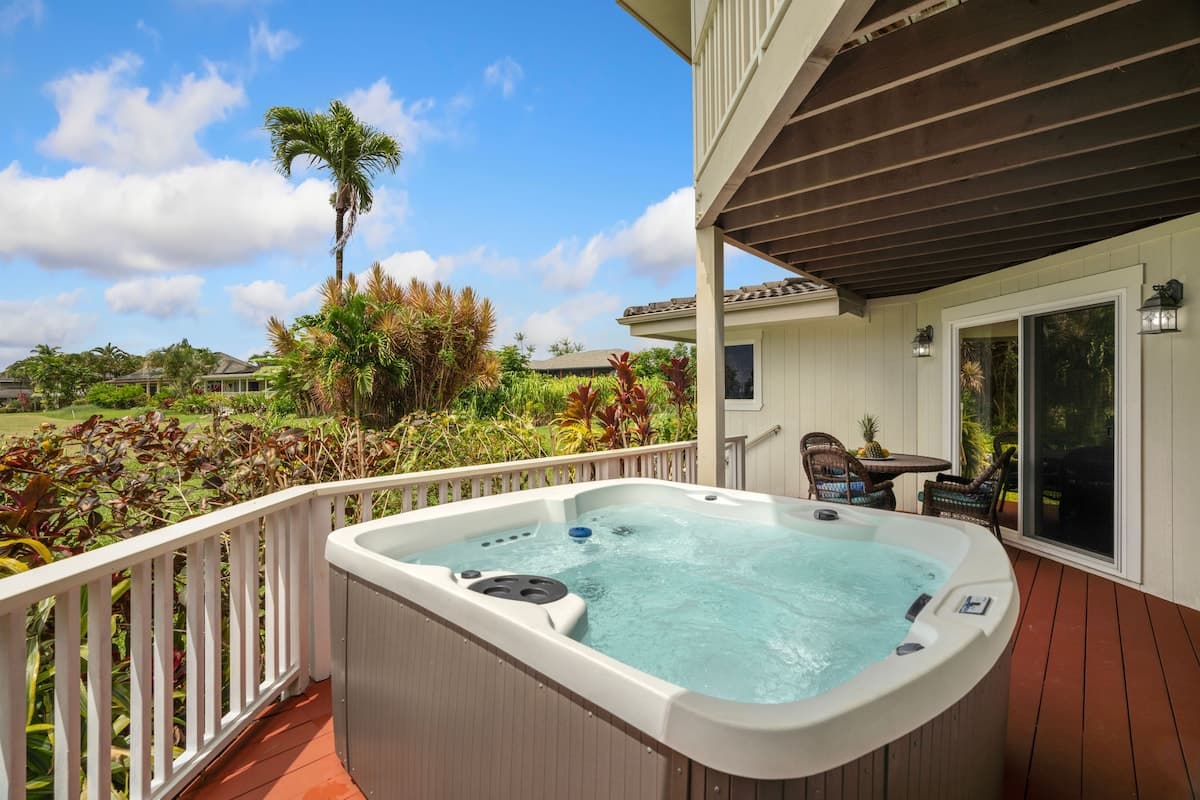 Home in Princeville · ★4.85 · 4 bedrooms · 8 beds · 2.5 private baths - Photo 2