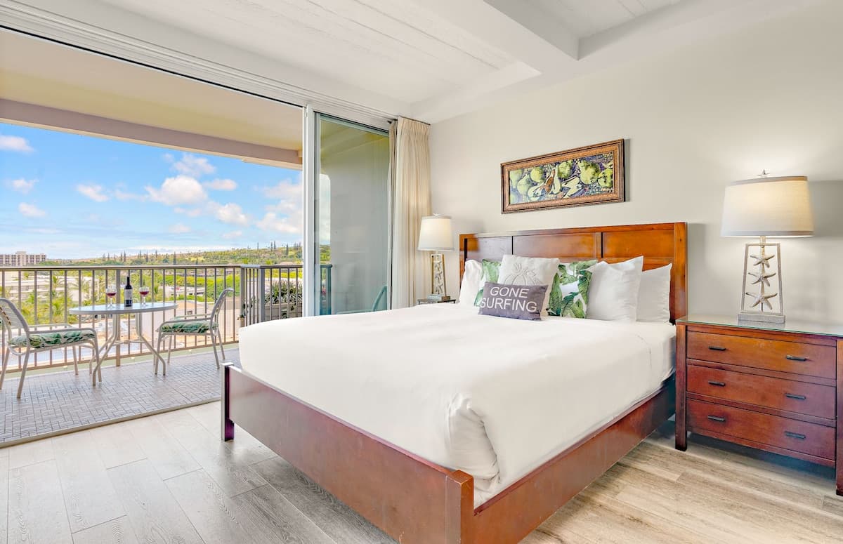 Condo in Lahaina · ★4.91 · Studio · 2 beds · 1 bath - Photo 3