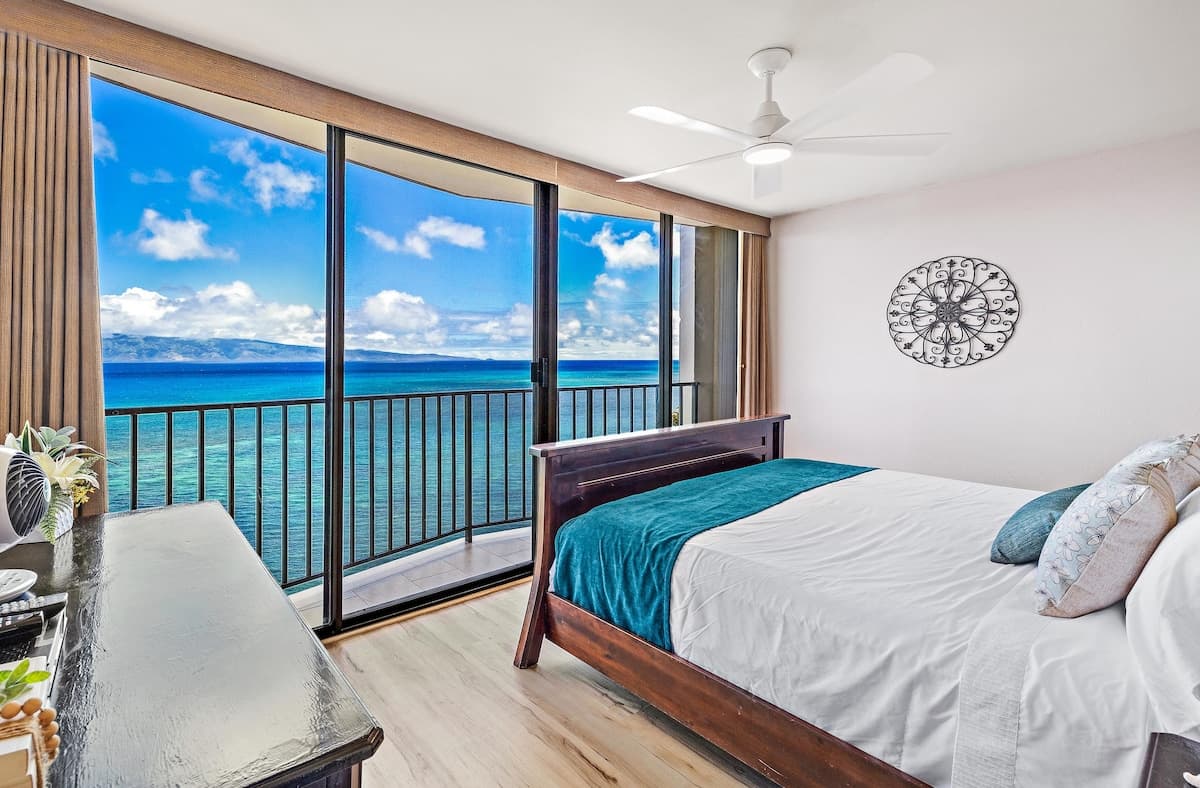 Condo in Lahaina · ★4.96 · 1 bedroom · 1 bed · 1 bath - Photo 3