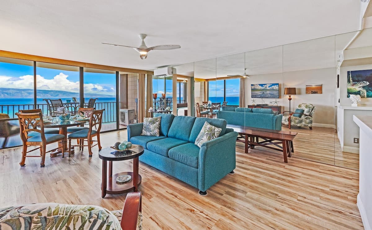 Condo in Lahaina · ★4.96 · 1 bedroom · 1 bed · 1 bath - Photo 2