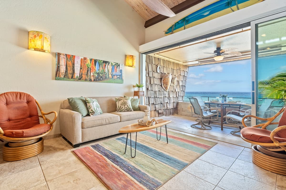 Condo in Lahaina · ★4.63 · 2 bedrooms · 4 beds · 2 baths - Photo 2