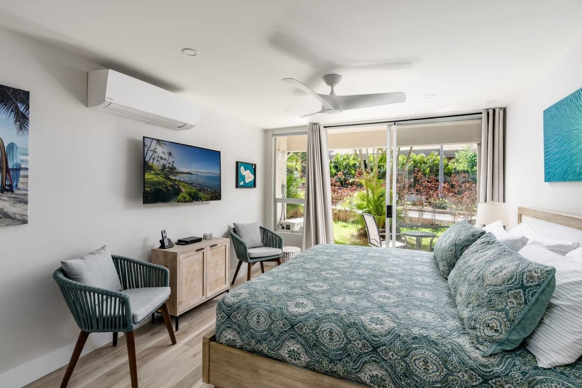 Modern Studio Beach Vistas - Photo 1