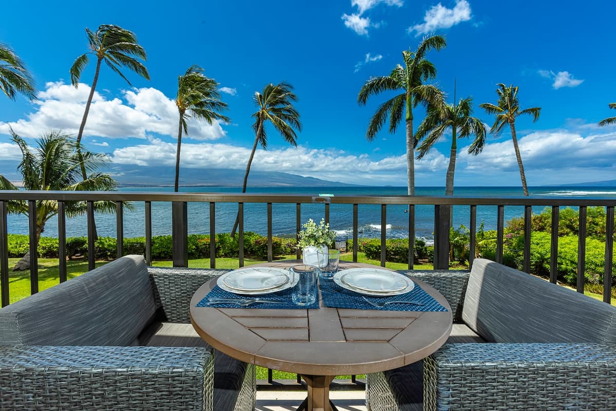 Oceanview1BR w/ lanai and whale views - Photo 1