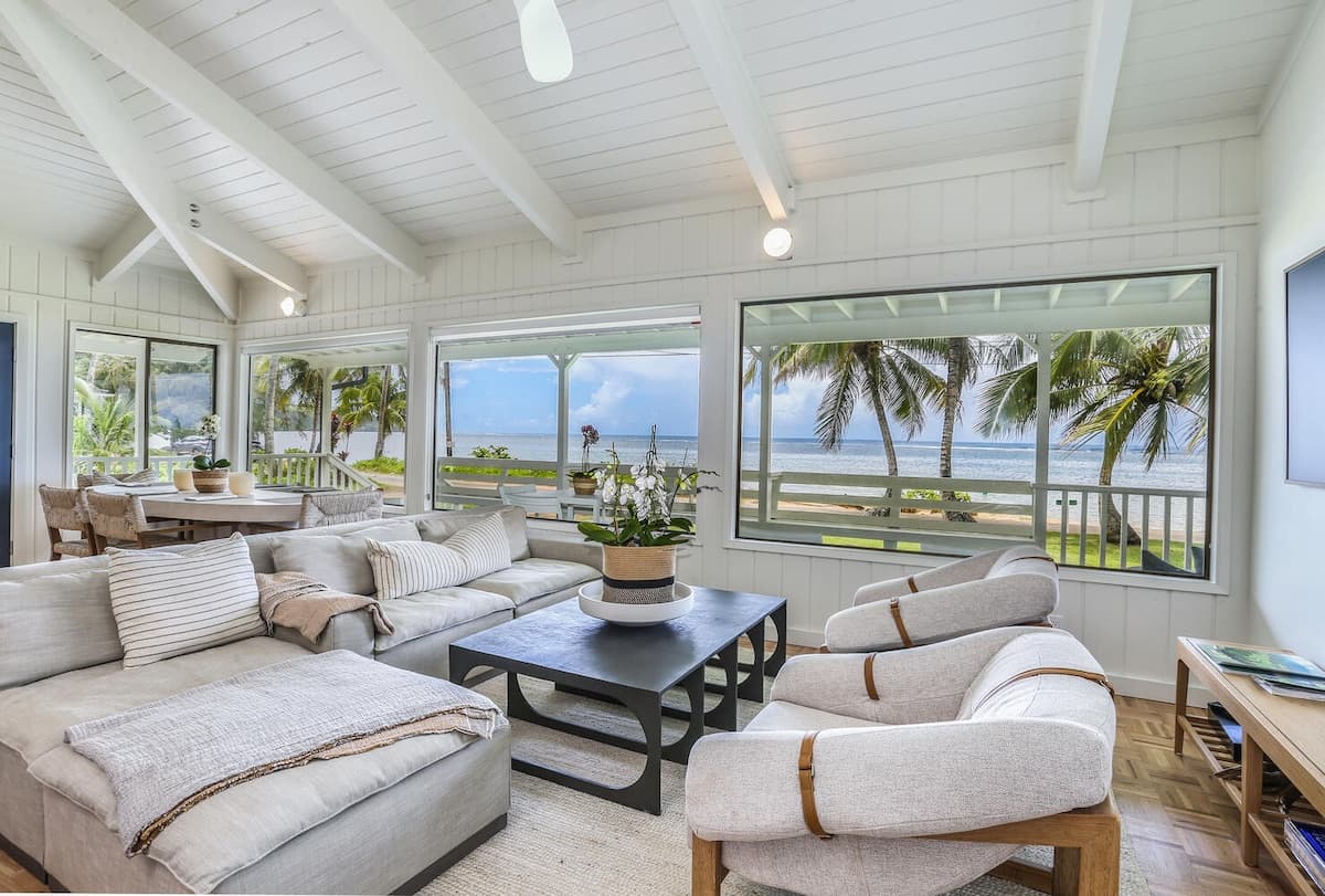 Home in Kilauea · ★5.0 · 3 bedrooms · 4 beds · 2 baths - Photo 1