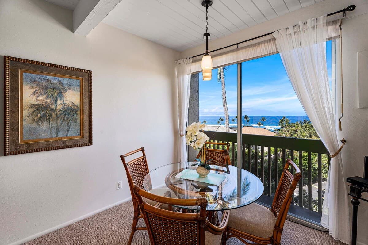 Condo in Kailua-Kona · ★4.71 · 1 bedroom · 2 beds · 1 private bath - Photo 4