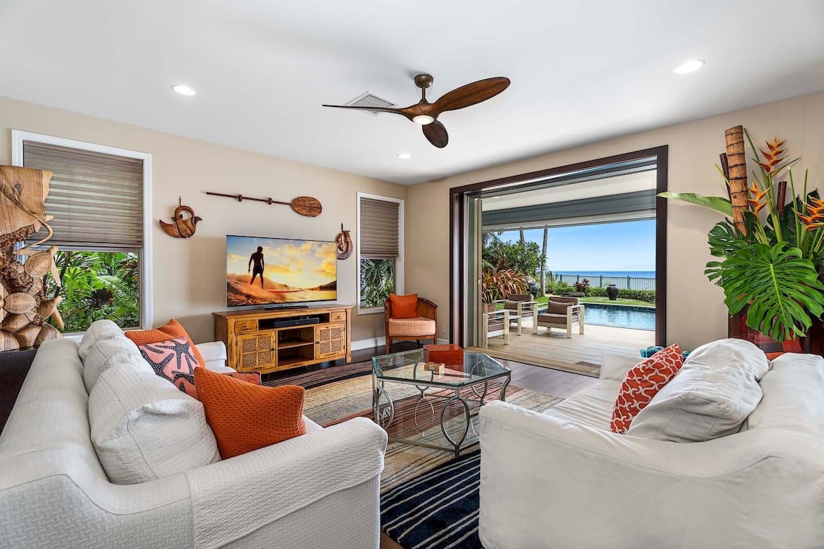 Home in Kailua-Kona · ★4.92 · 3 bedrooms · 6 beds · 3 baths - Photo 3