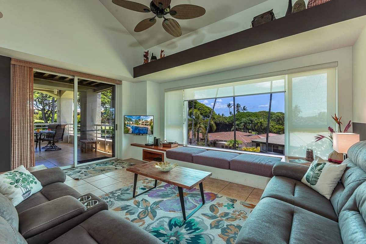 Condo in Wailea · ★4.83 · 2 bedrooms · 2 beds · 2 baths - Photo 3