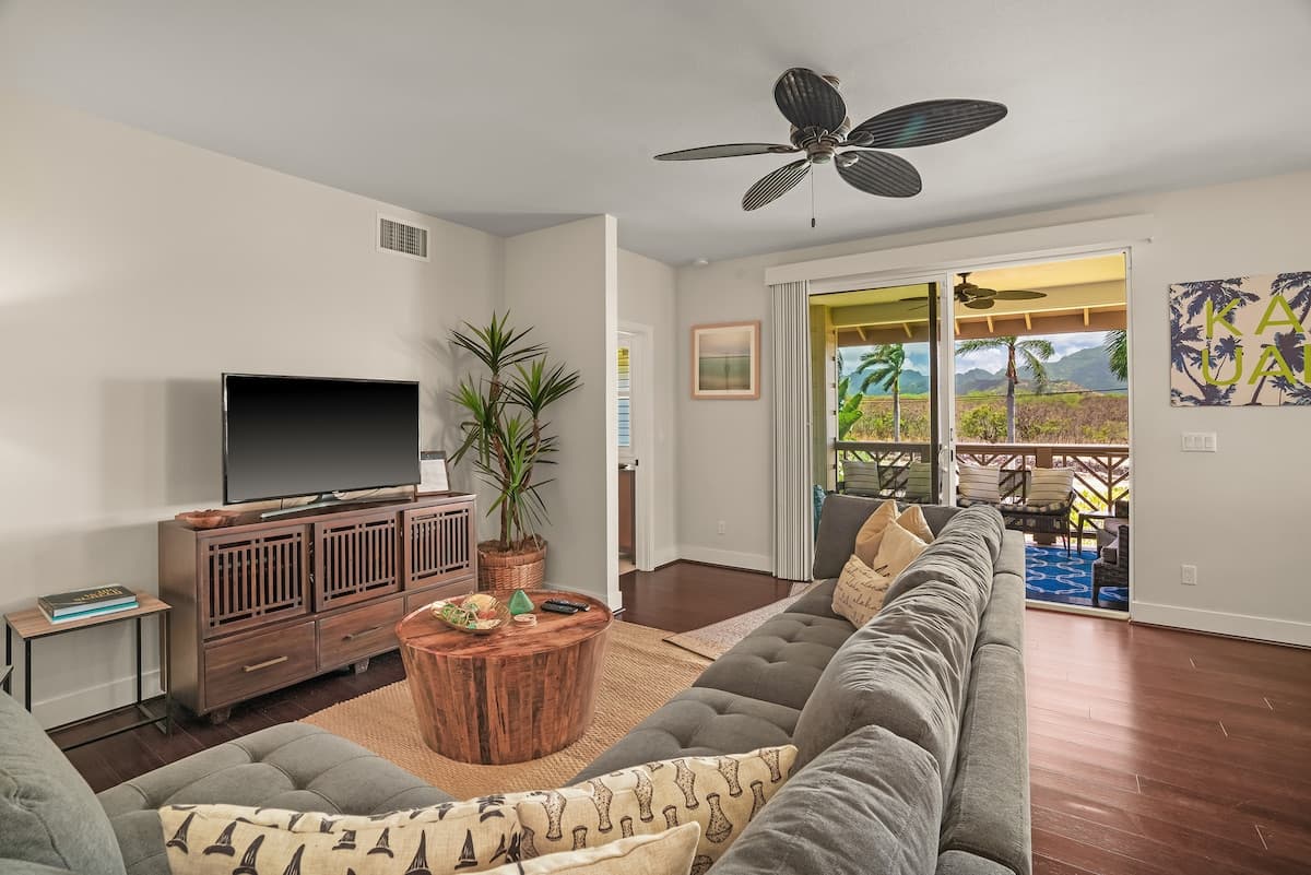 Home in Koloa · ★5.0 · 4 bedrooms · 5 beds · 4 private baths - Photo 3