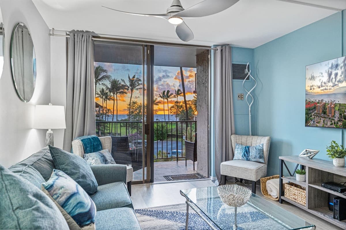 Condo in Kihei · ★5.0 · 1 bedroom · 2 beds · 1 bath - Photo 1