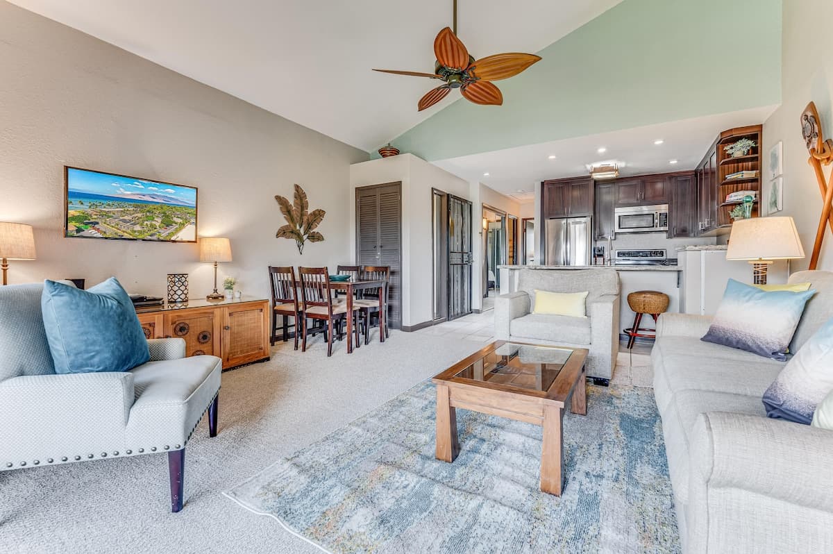 Condo in Kihei · ★4.81 · 2 bedrooms · 3 beds · 2 shared baths - Photo 3