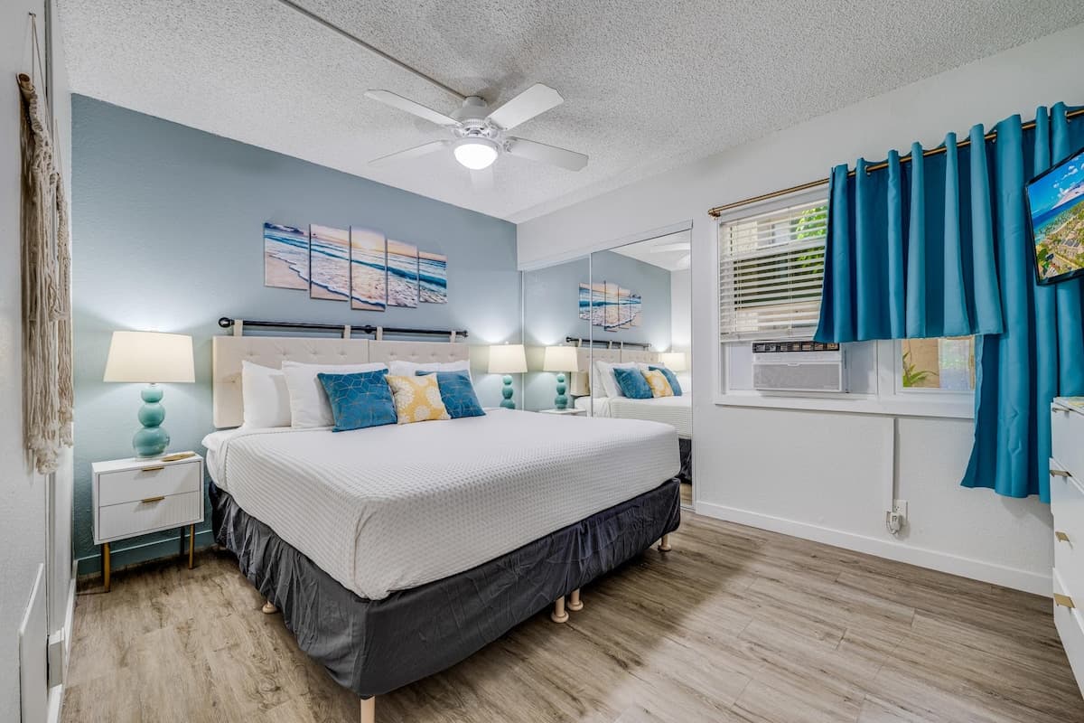 Condo in Kihei · ★4.0 · 2 bedrooms · 3 beds · 1 bath - Photo 5