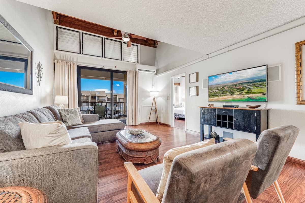 Condo in Kihei · ★4.68 · 3 bedrooms · 5 beds · 3 shared baths - Photo 1