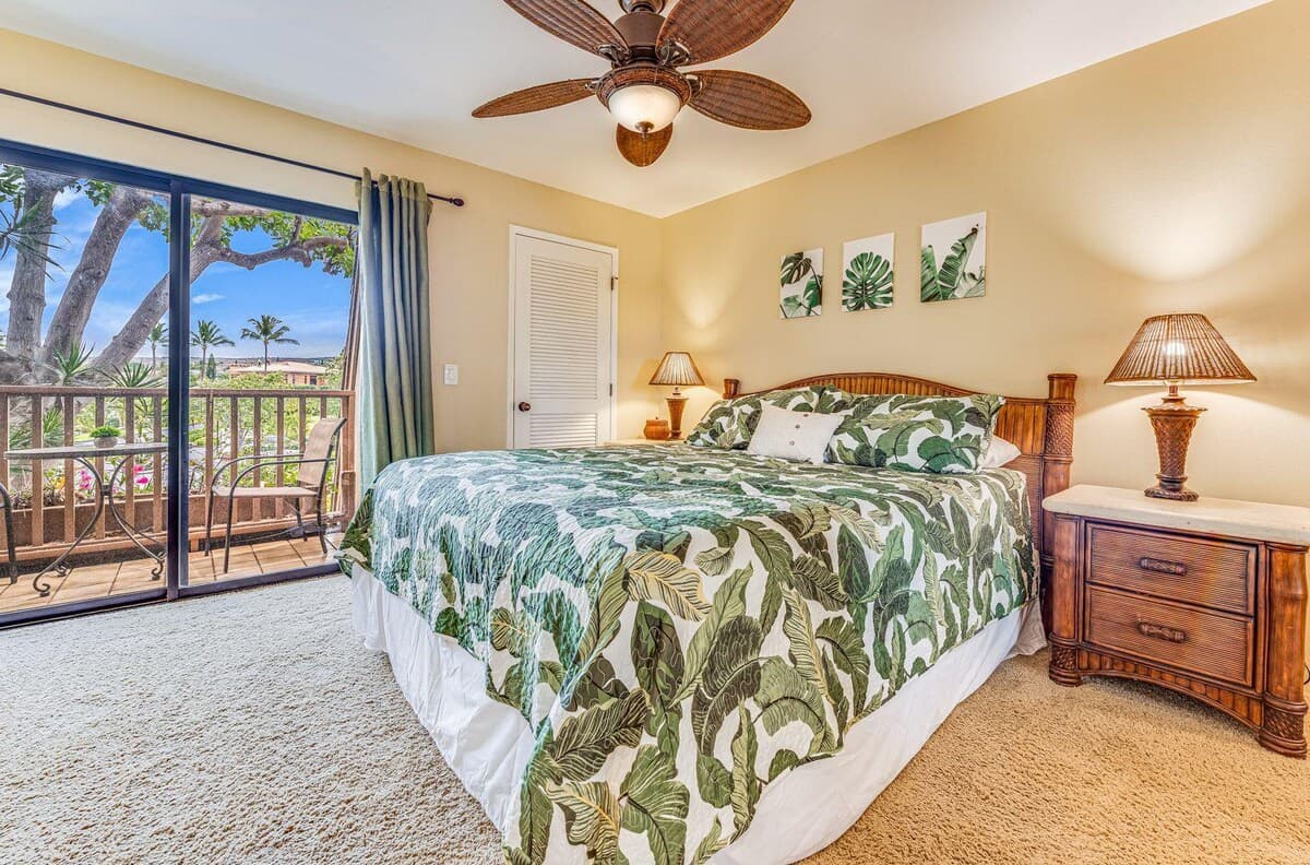 Condo in Kihei · ★4.3 · 2 bedrooms · 3 beds · 2 shared baths - Photo 4