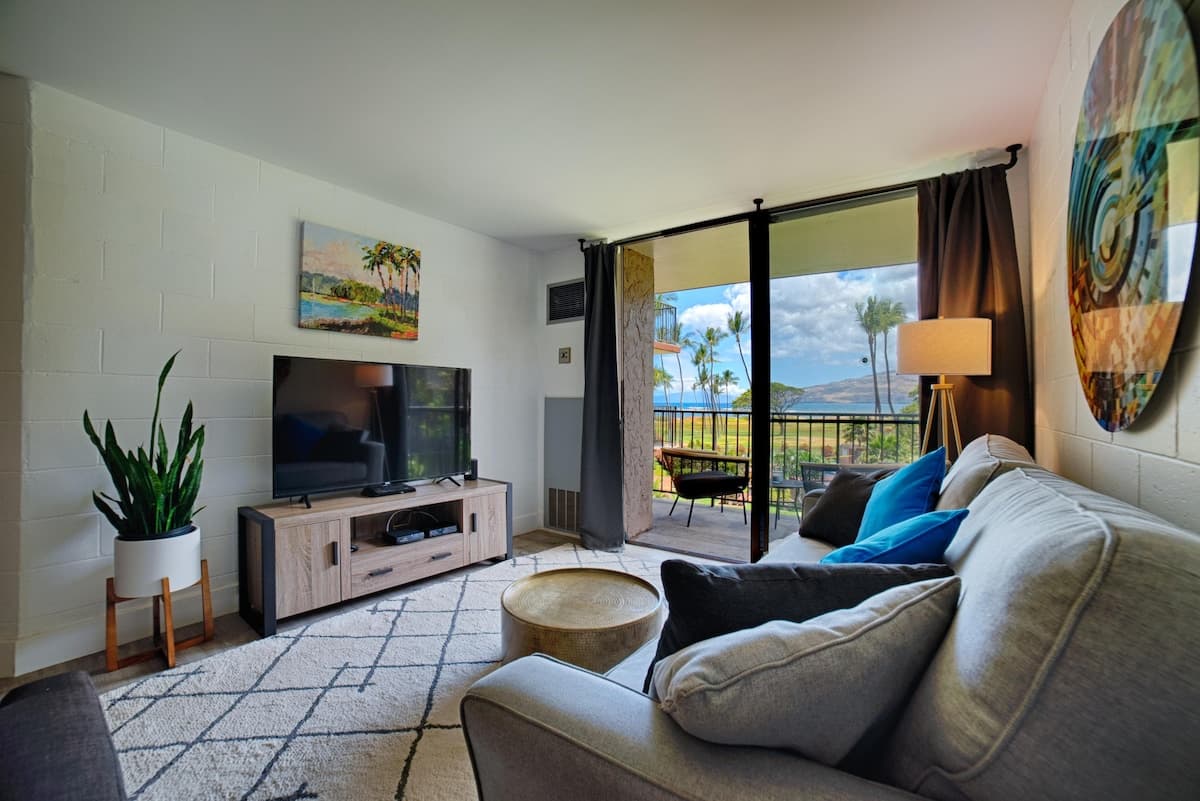 Condo in Kihei · ★4.92 · 1 bedroom · 2 beds · 1 bath - Photo 1