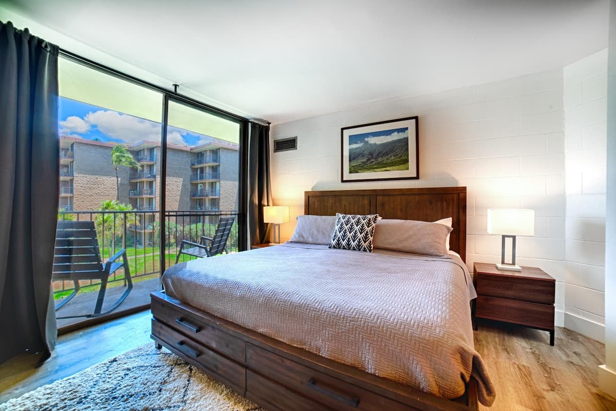 Condo in Kihei · ★4.92 · 1 bedroom · 2 beds · 1 bath - Photo 4