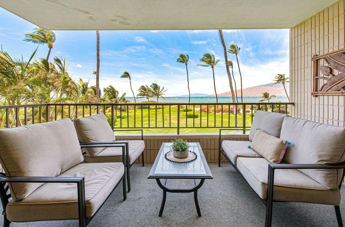Condo in Kihei · ★4.86 · 2 bedrooms · 3 beds · 2 baths - Photo 2