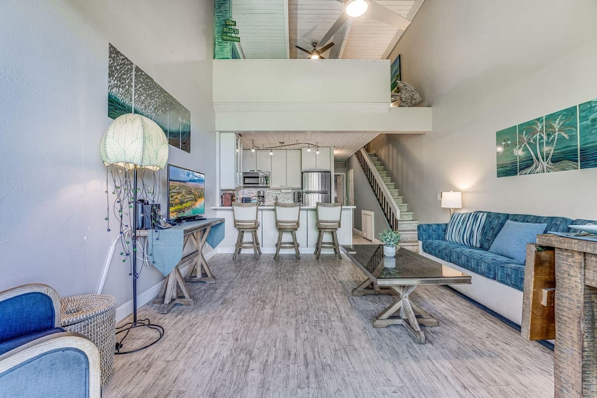 Condo in Kihei · ★4.82 · 2 bedrooms · 4 beds · 2 shared baths - Photo 5